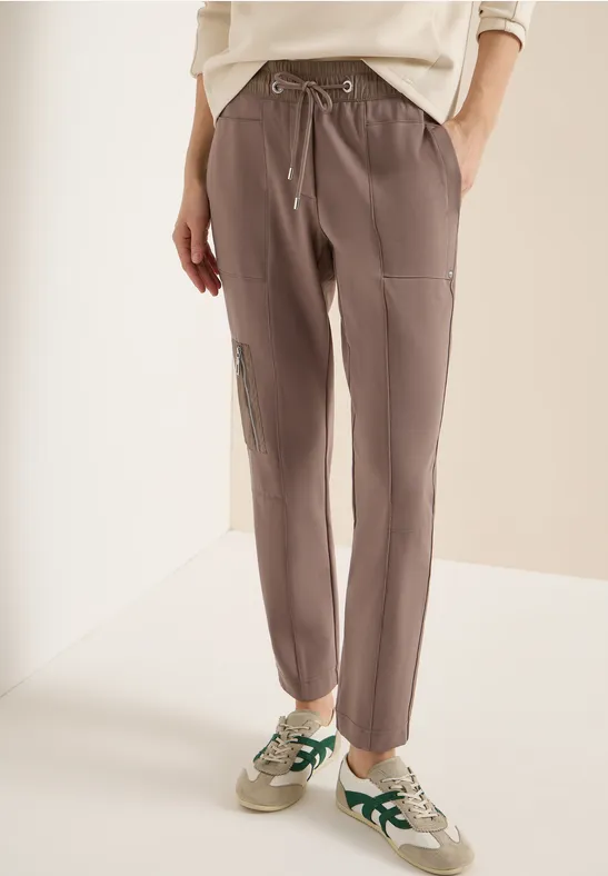 Schmal geschnittene Cargo-Hose