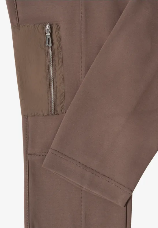 Schmal geschnittene Cargo-Hose