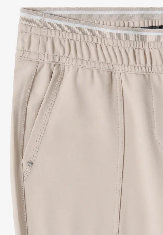 Schmale Jerseyhose im Casual Fit