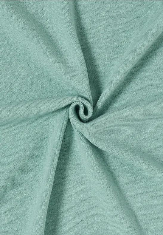 Gemütliches strukturiertes Oversized-Dreieckstuch
