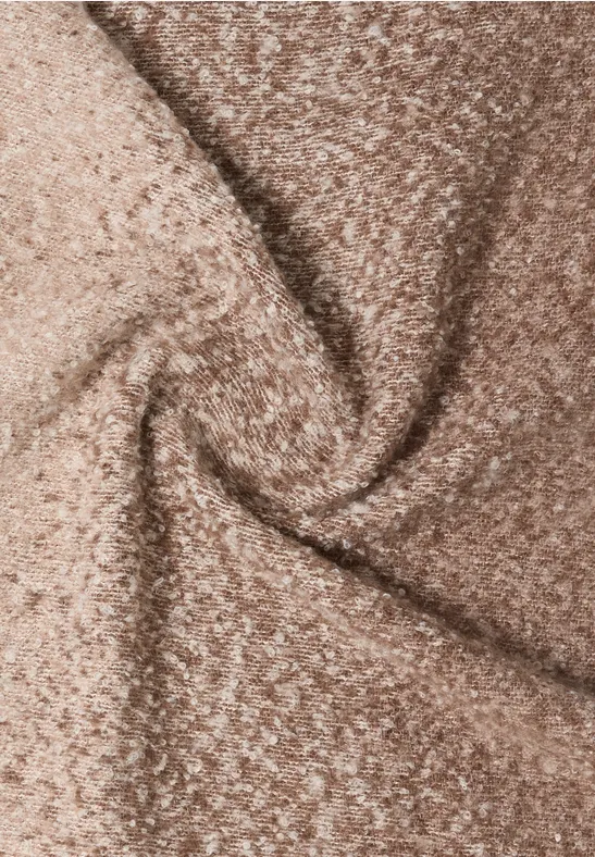 Weicher Jacquard-Schal mit Fransen