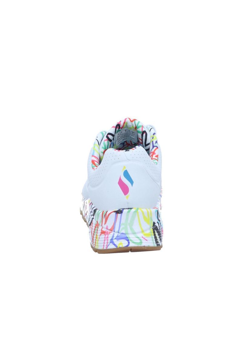 Sneaker mit Graffiti-Herz-Print