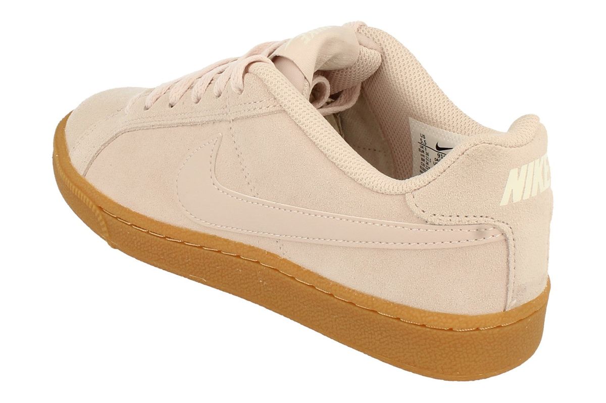 Wildleder Low-Top Court-Sneaker