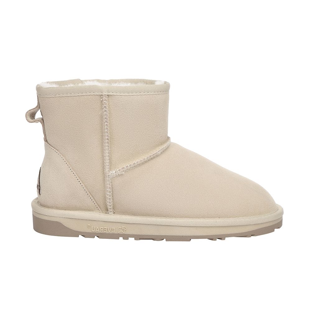 Klassische Mini-Lammfellstiefel