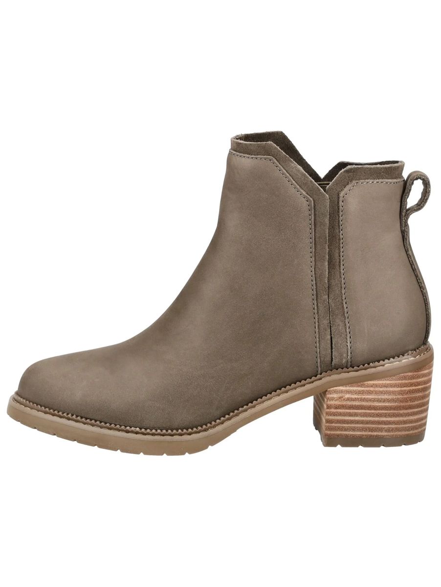 Klassische Lederstiefeletten mit V-Ausschnitt