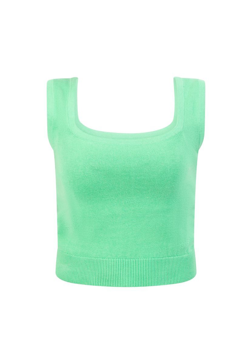 Kurzes Stricktop mit Karree-Ausschnitt