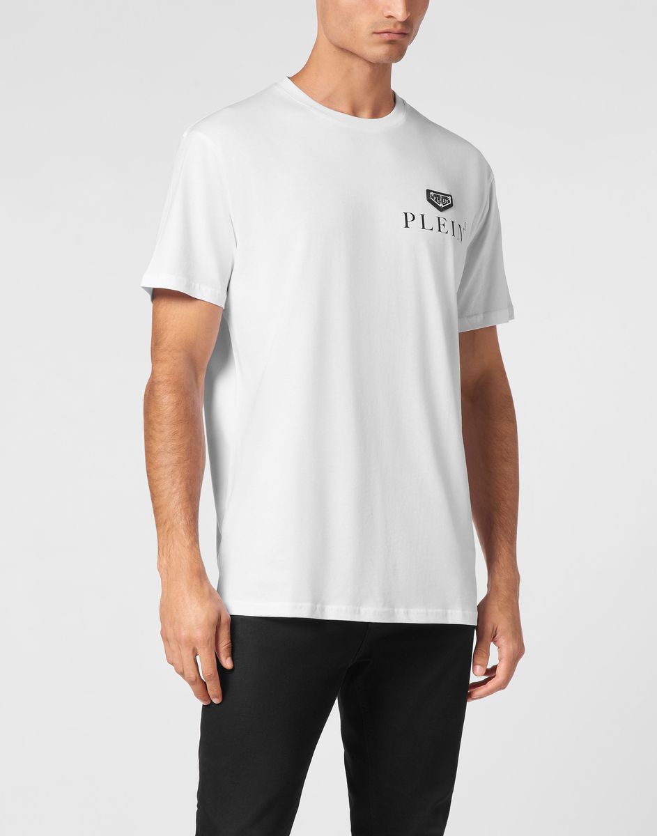 T-Shirt mit Strassstein-Herz und Pfeil