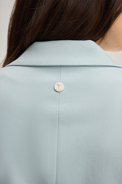 Taillierter Blazer mit steigendem Revers