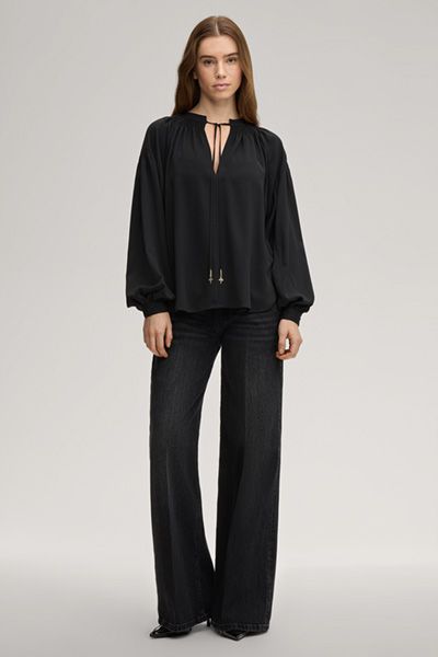 Fließende Bluse mit Bindeband