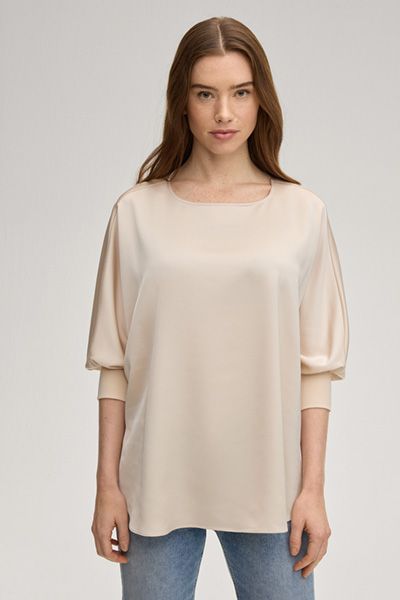 Elegante Satinbluse mit U-Boot-Ausschnitt