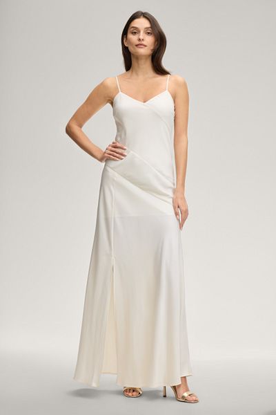Elegantes Satin-Slipkleid mit Schlitz