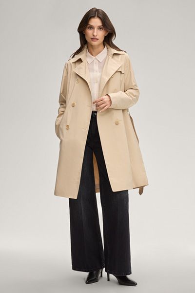 Klassischer doppelreihiger Trenchcoat mit Gürtel