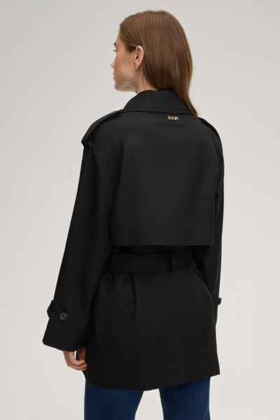 Moderner Kurz-Trenchcoat mit Gürtel