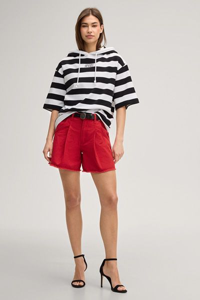 High-Waist Denim-Shorts mit Bundfalten