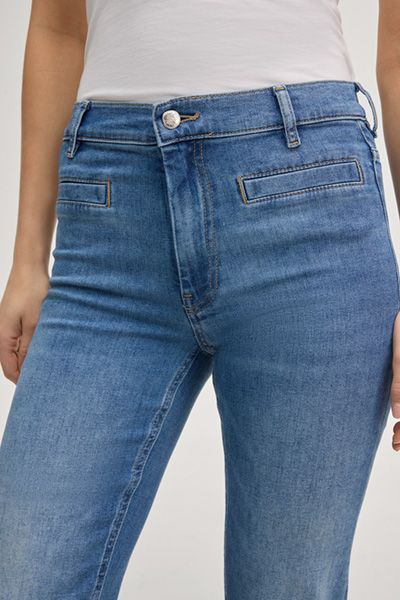 Bootcut-Jeans mit hoher Taille