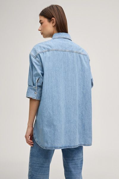 Locker geschnittenes Denim mit Dreiviertelarm