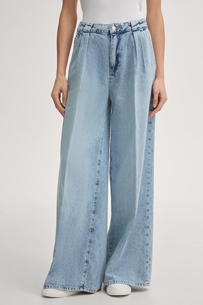 Weite Bundfaltenjeans mit hohem Bund
