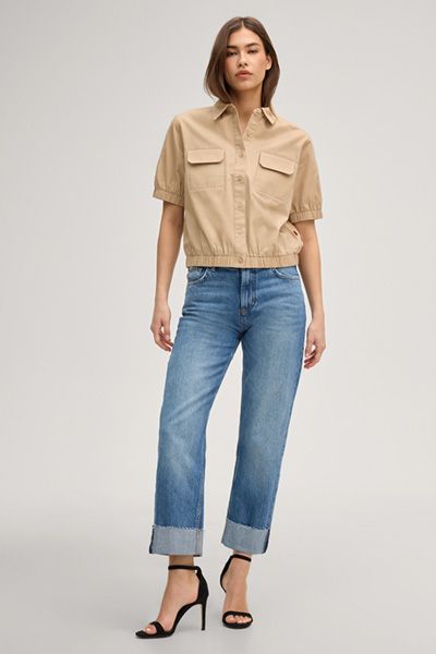 Kurzärmelige Utility-Bluse mit elastischem Saum