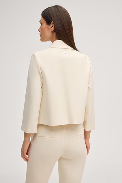 Elegante Kurzjacke mit Goldknöpfen