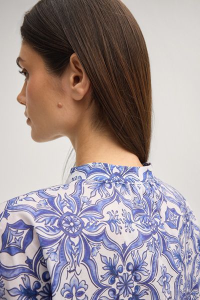 Bluse mit mediterranem Muster