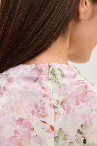 Florale Viskosebluse mit Raglanärmeln