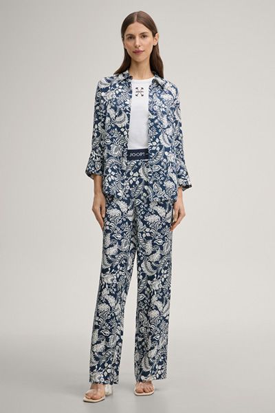Fließende Bluse mit botanischem Muster
