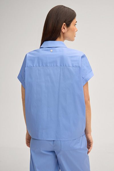 Kurzärmlige Baumwollbluse mit V-Ausschnitt