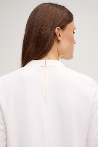 Kleid mit plissiertem Saum
