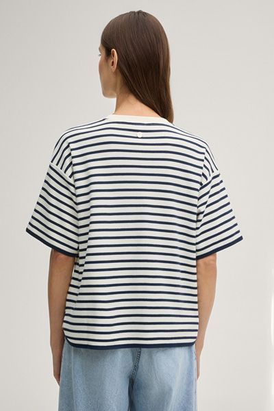 Kastiges T-Shirt mit maritimen Streifen