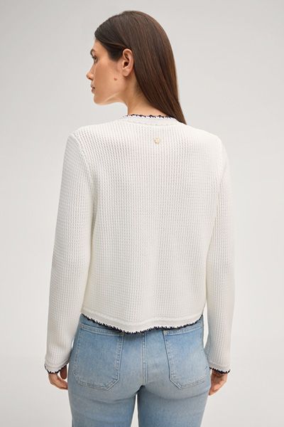Strukturierte Strickjacke mit Kontrastbesatz