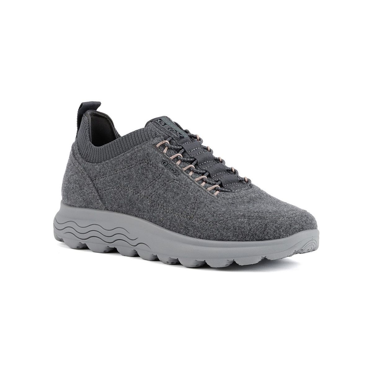 Gedämpfte Sneaker aus Wollmischung