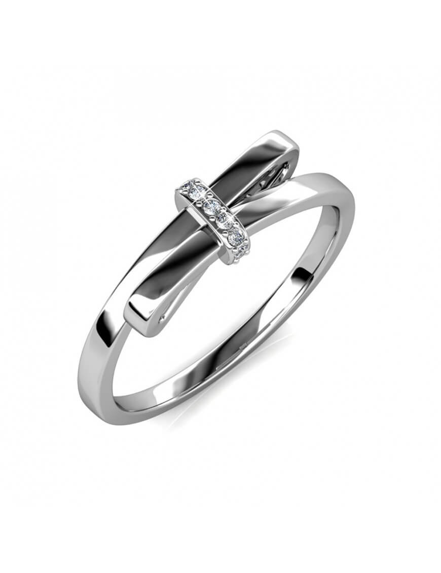 Eleganter Schleifenring mit Kristallen
