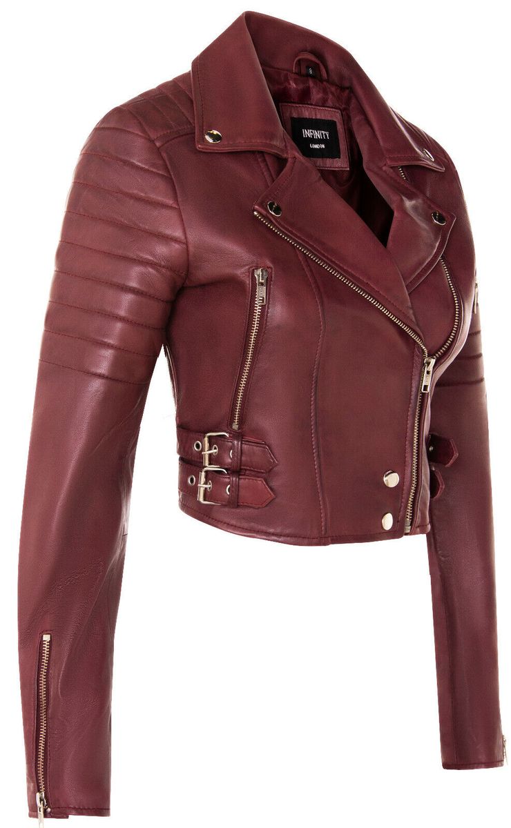 Kurze Lederjacke im Biker-Stil