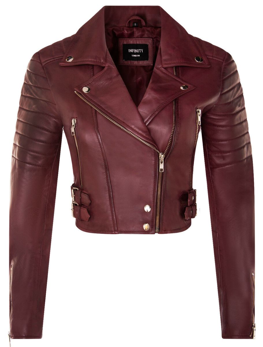Kurze Lederjacke im Biker-Stil
