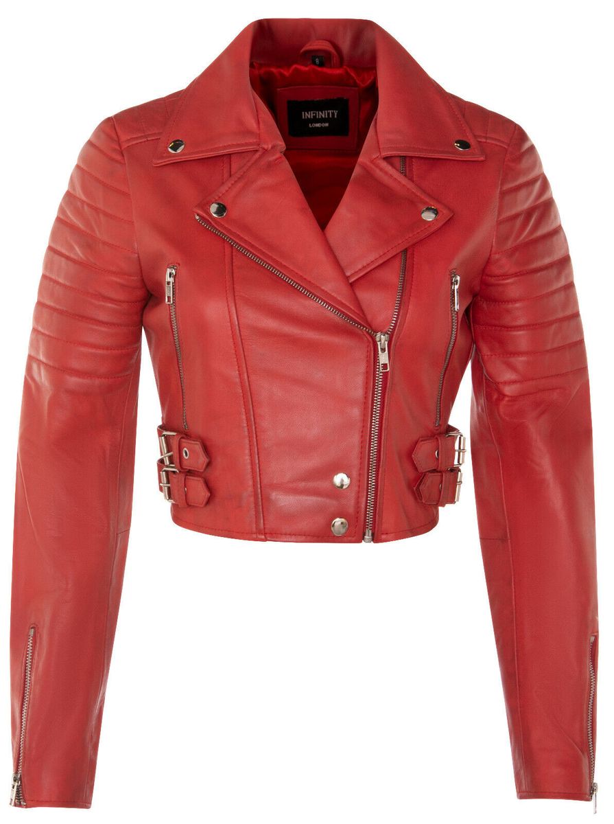 Kurze Lederjacke im Biker-Stil