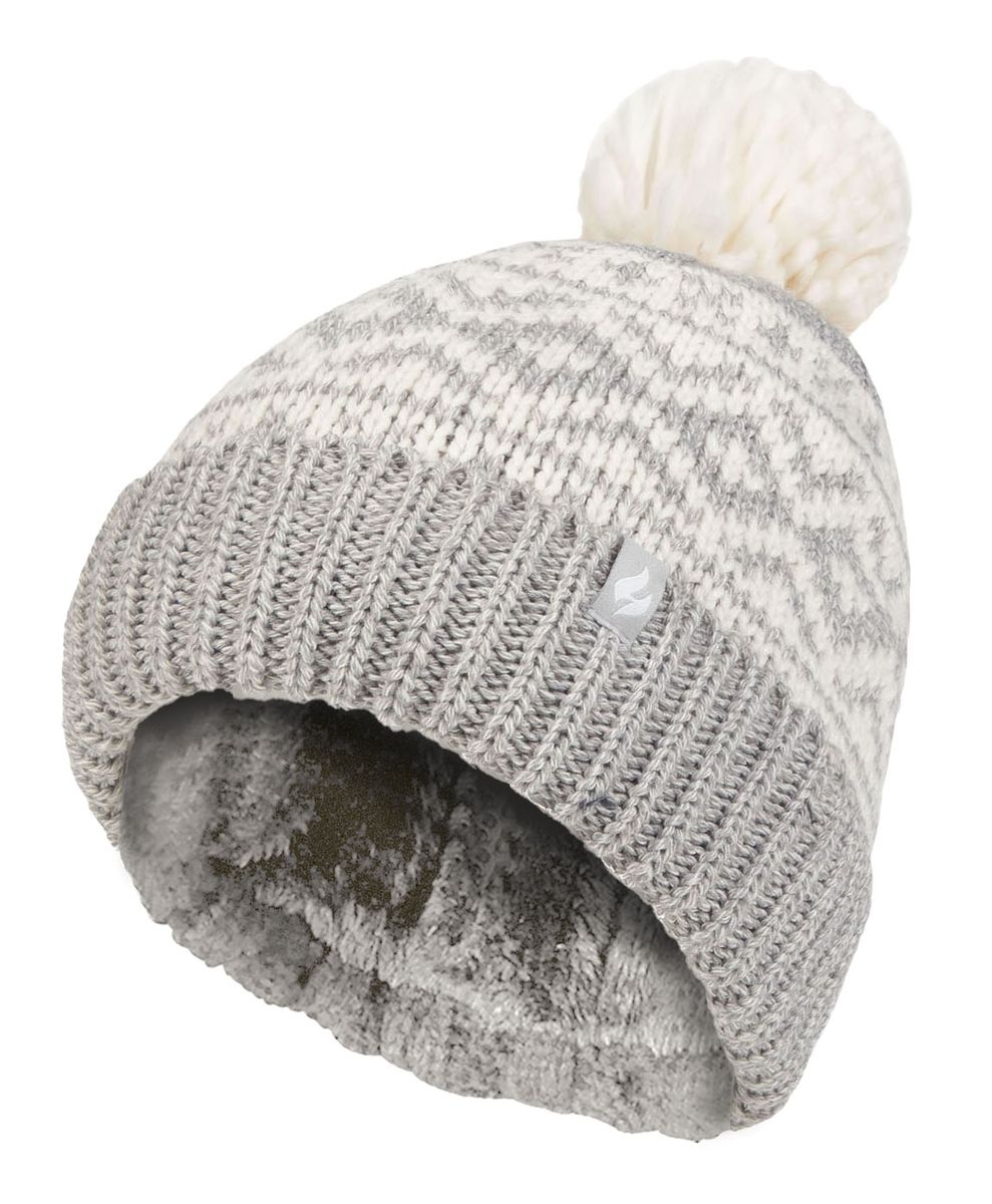 Gemusterte Strickmütze mit Bommel