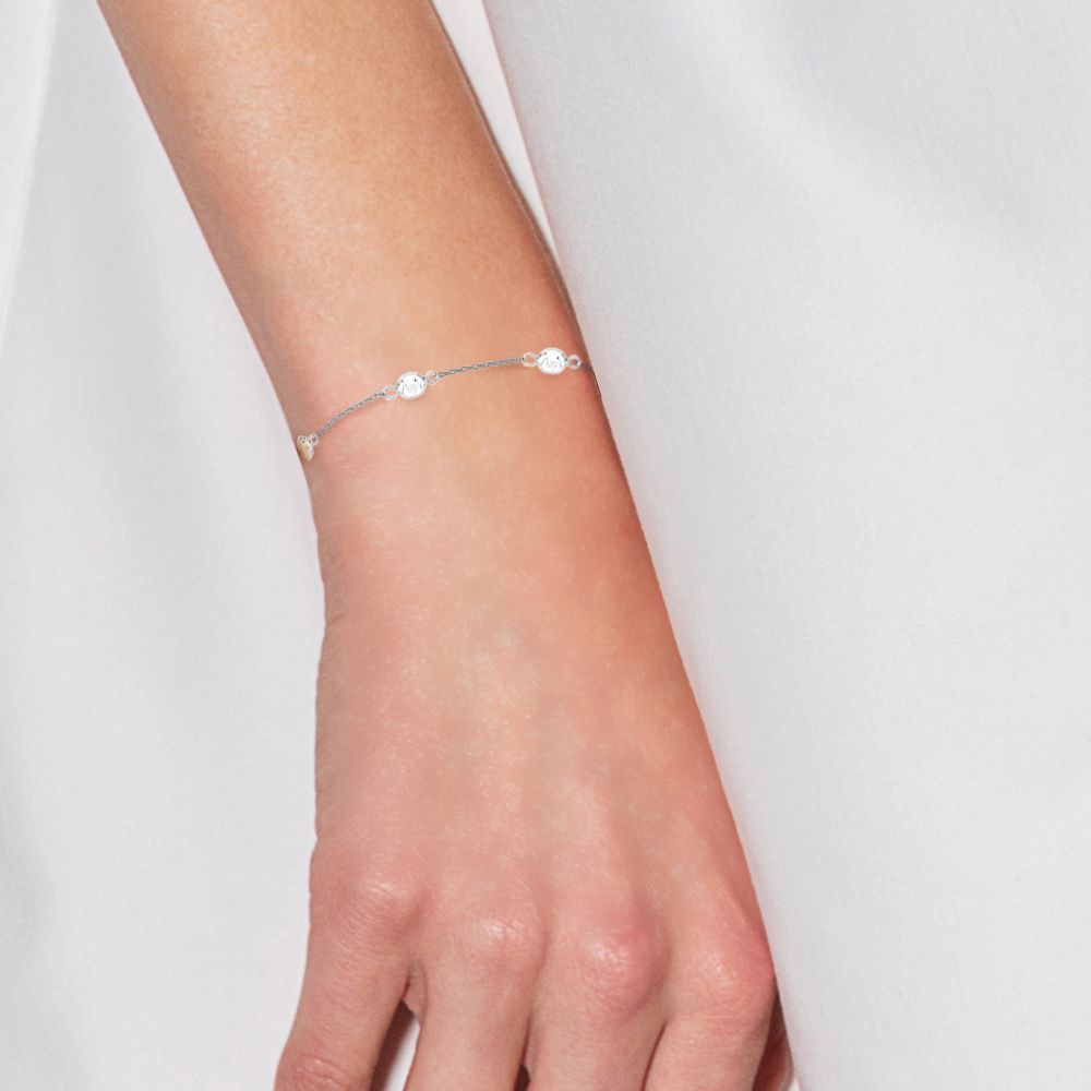 Filigranes Silberarmband mit Zirkonia-Steinen