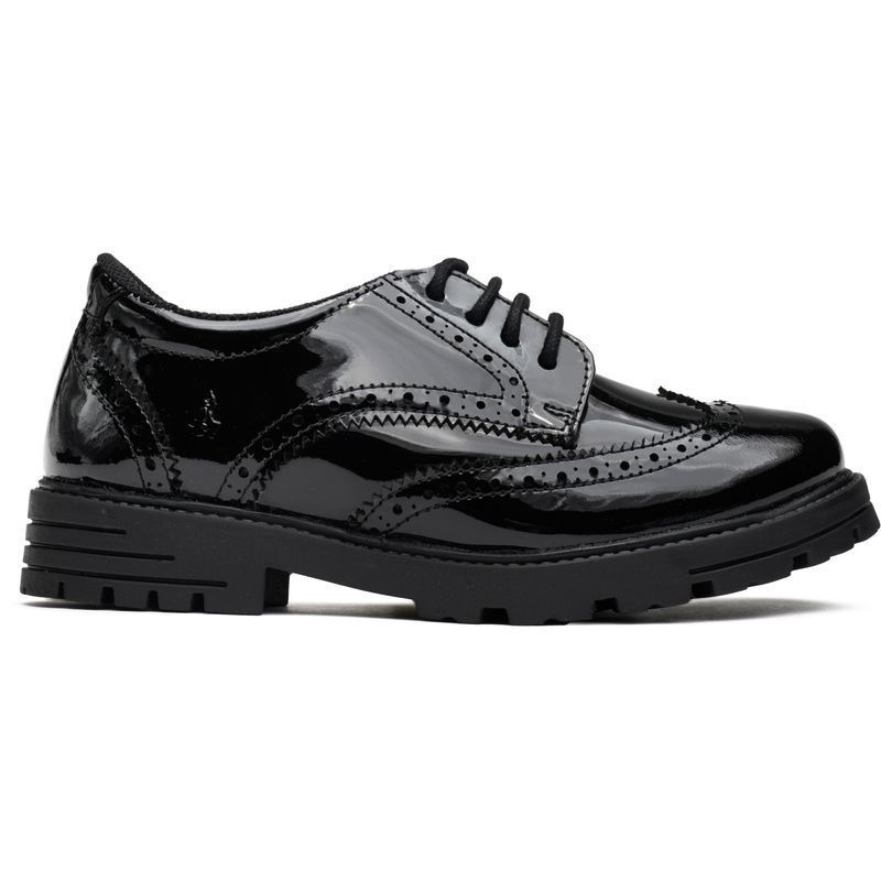 Klassische Lack-Brogues mit Flügelkappe