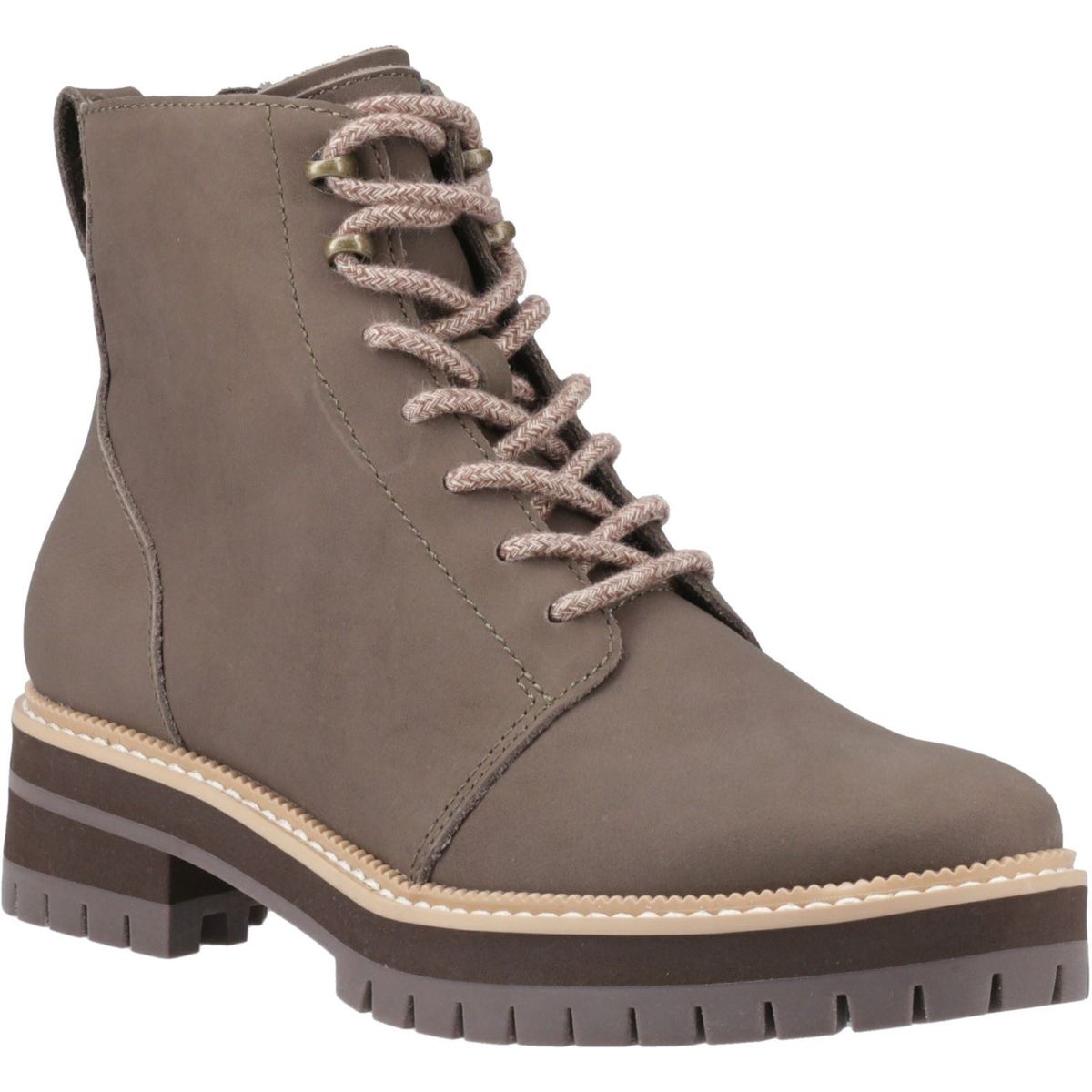 Wasserabweisende Schnürstiefel mit Profilsohle