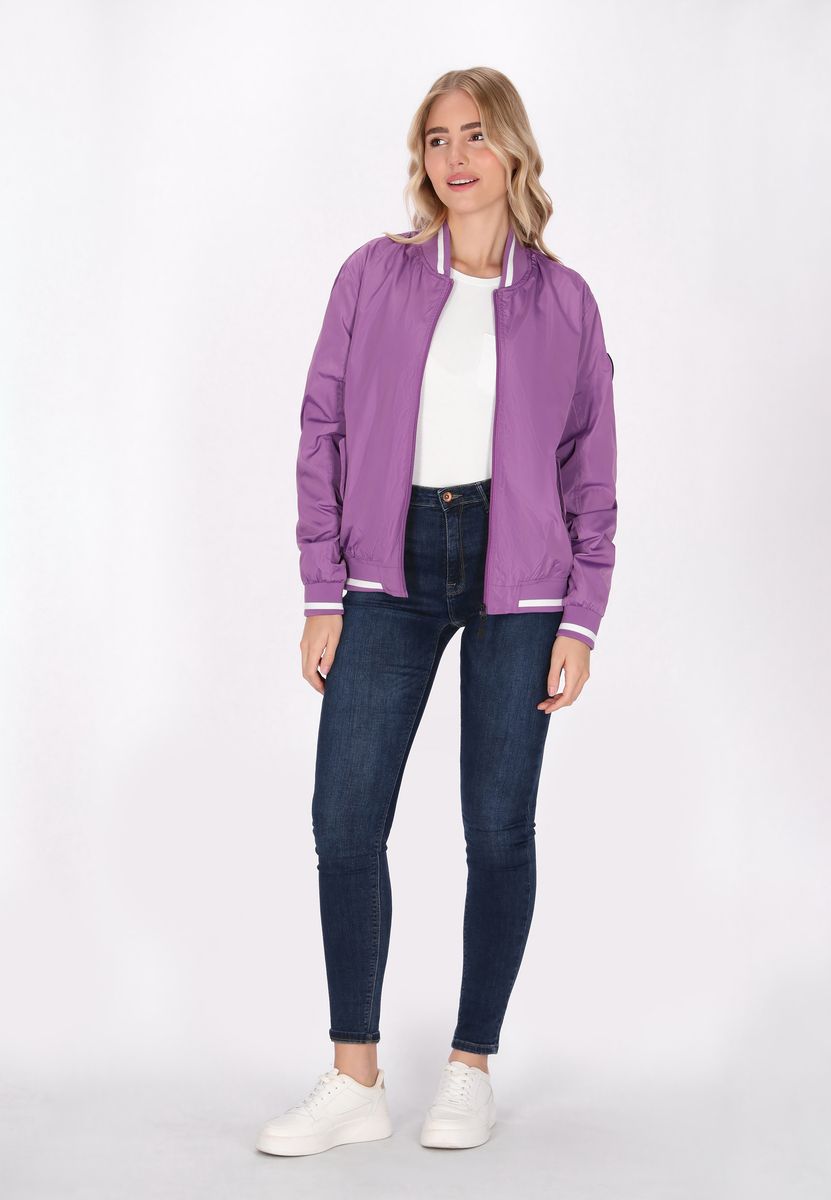 Sportliche Leichte Bomberjacke