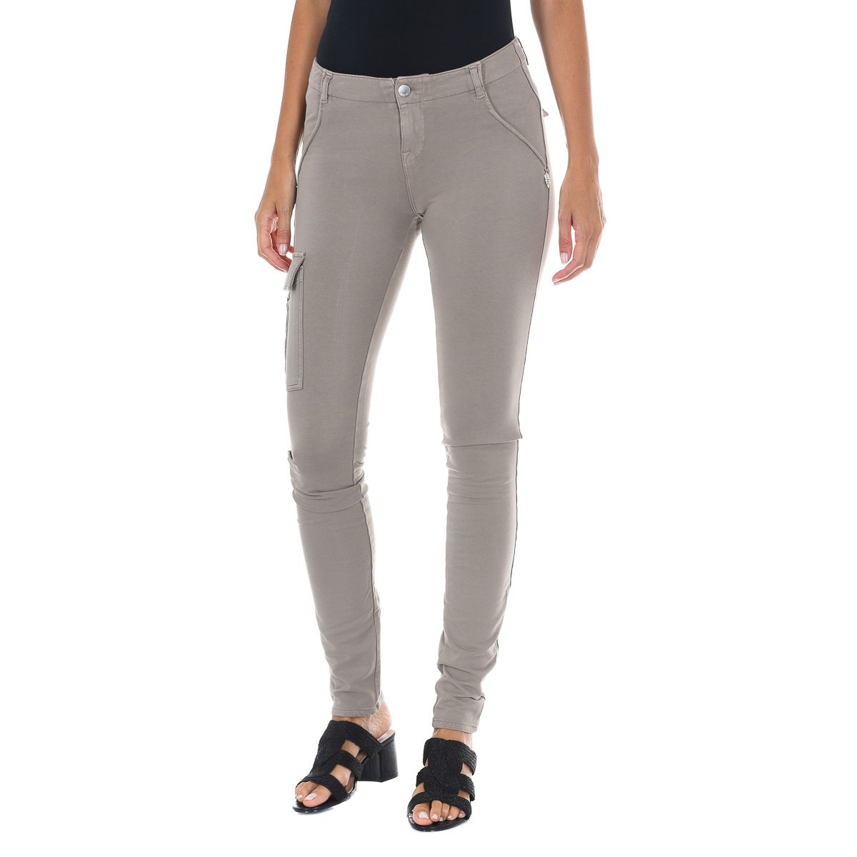 Schmal geschnittene Cargohose mit Seitentasche