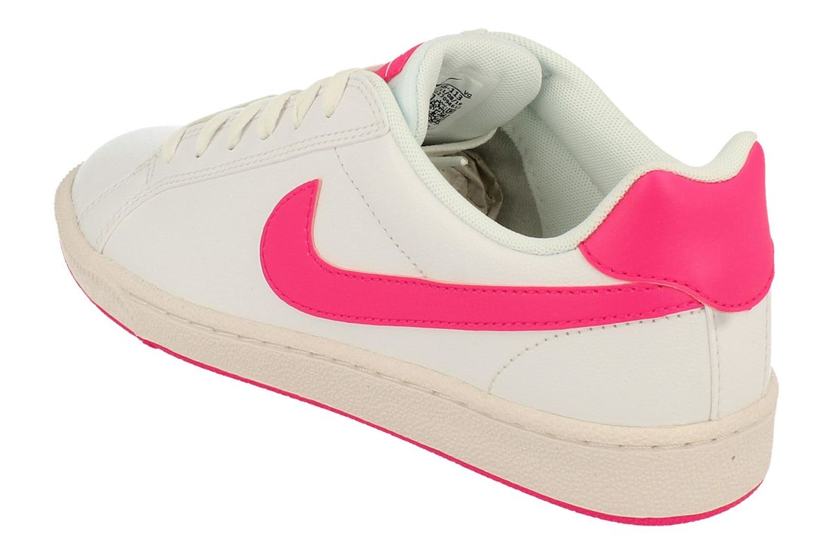Klassische Low-Top Court Sneaker