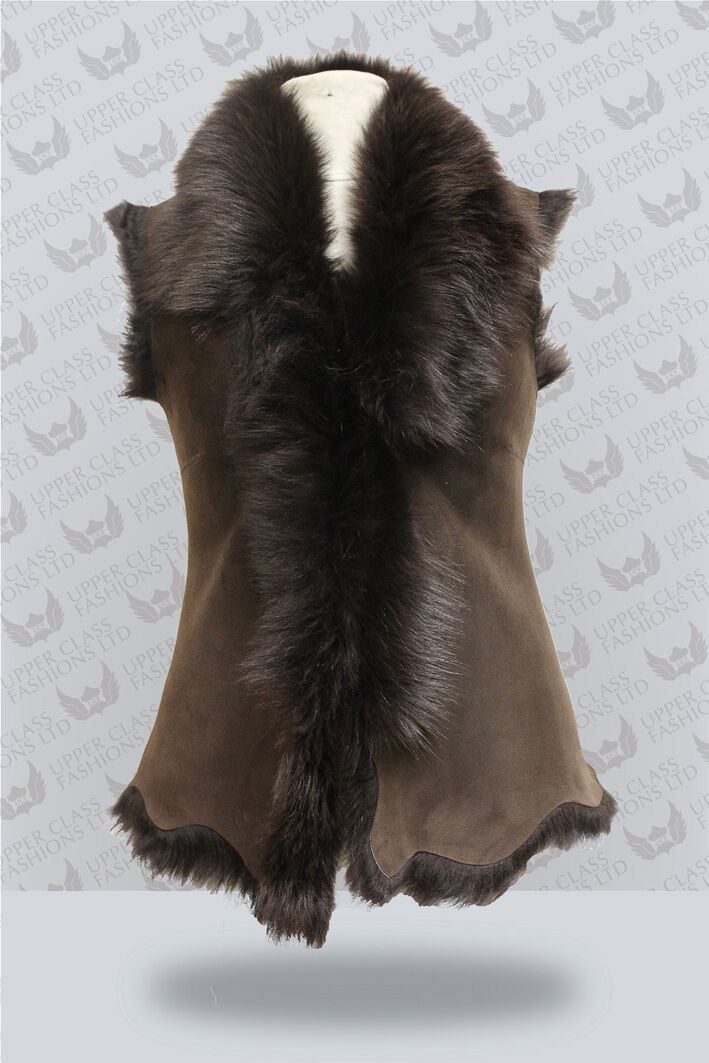 Kurzes Gilet aus Toscana-Lammfell