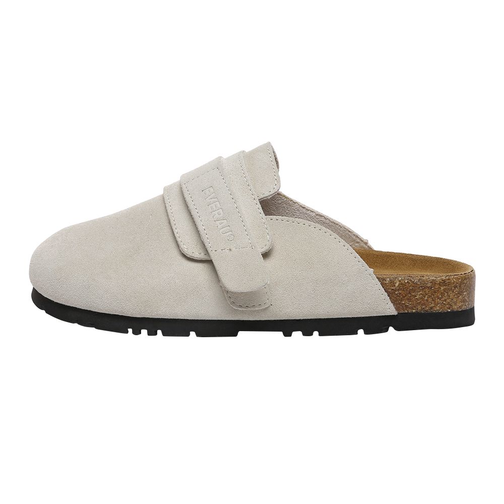 Minimalistische Wildleder-Mules mit Riemen