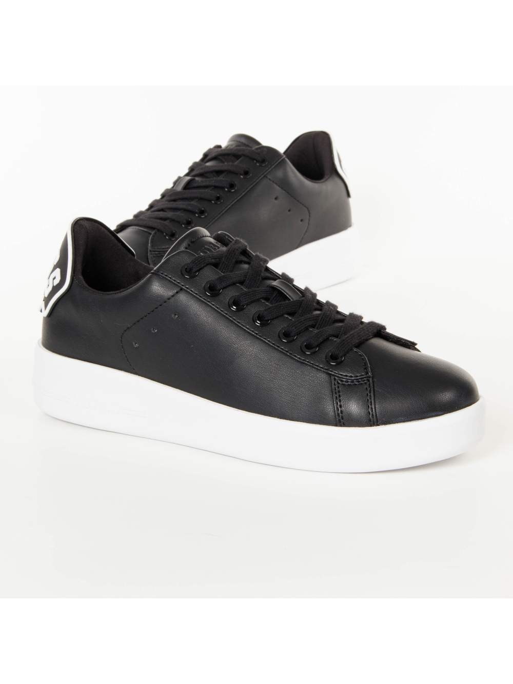 Minimalistische Low-Top Plateau-Sneaker