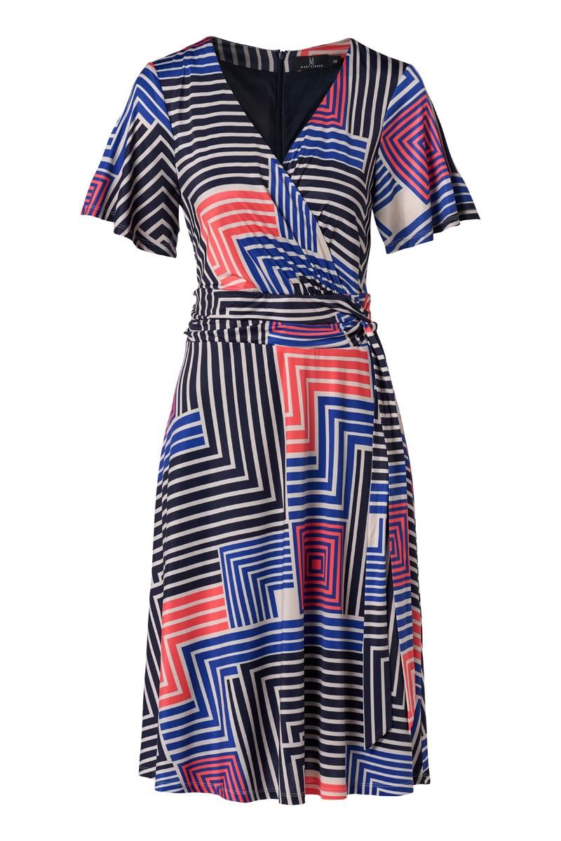 Wickelkleid mit geometrischem Muster
