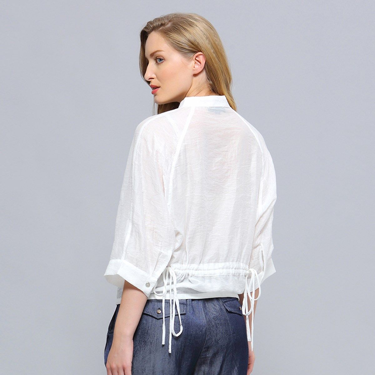 Minimalistisches Hemd mit Raglanärmeln