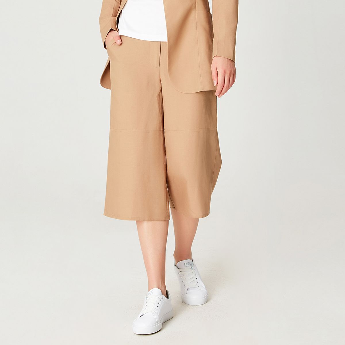 Weit geschnittene High-Waist Culotte-Hose