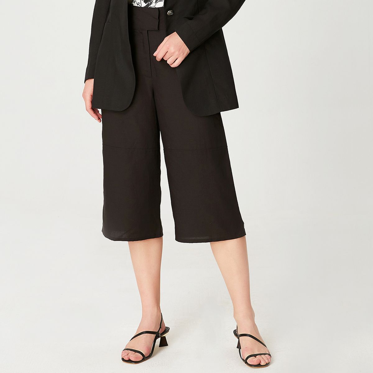 Weit geschnittene High-Waist Culotte-Hose