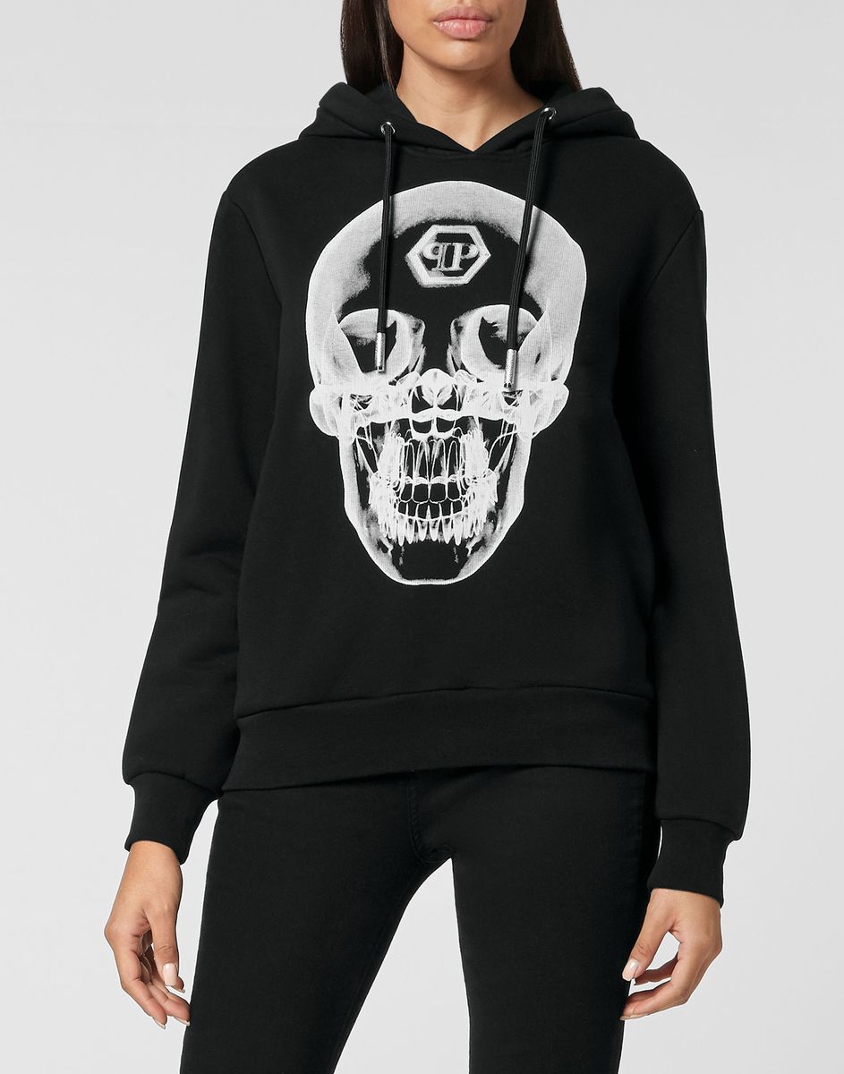 Kapuzenpullover mit Totenkopf-Motiv